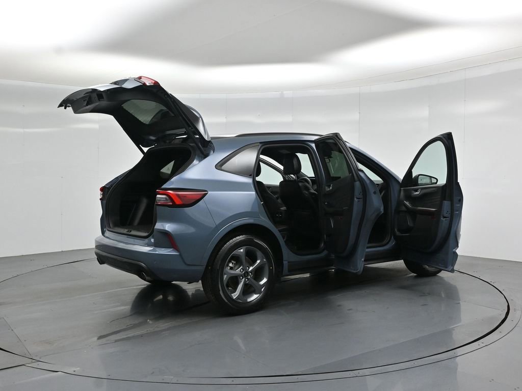 Certified 2023 Ford Escape ST-Line w/ Tech Pack #1 image 36