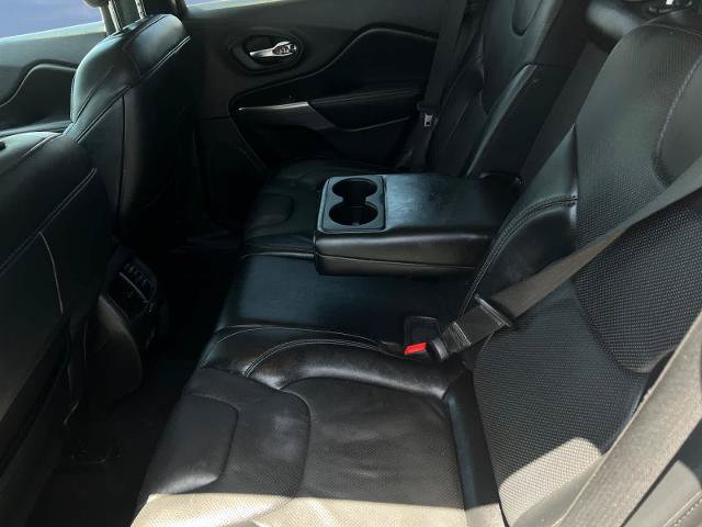 Used 2021 Jeep Cherokee Latitude Lux FWD image 13