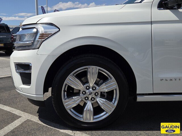 Certified 2023 Ford Expedition Platinum AWD/4WD image 10