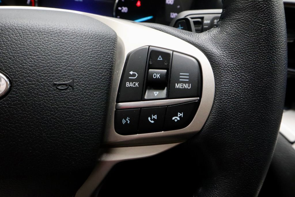 Certified 2021 Ford Explorer XLT w/ Equipment Group 202A image 31