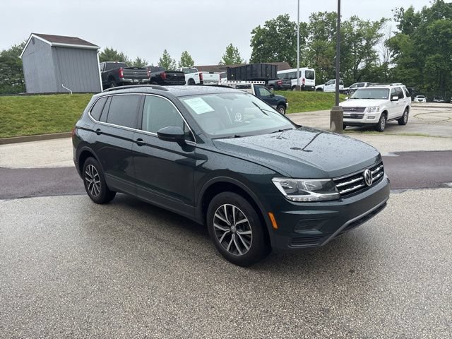 Used 2019 Volkswagen Tiguan SE w/ Panoramic Sunroof Package AWD/4WD image 16
