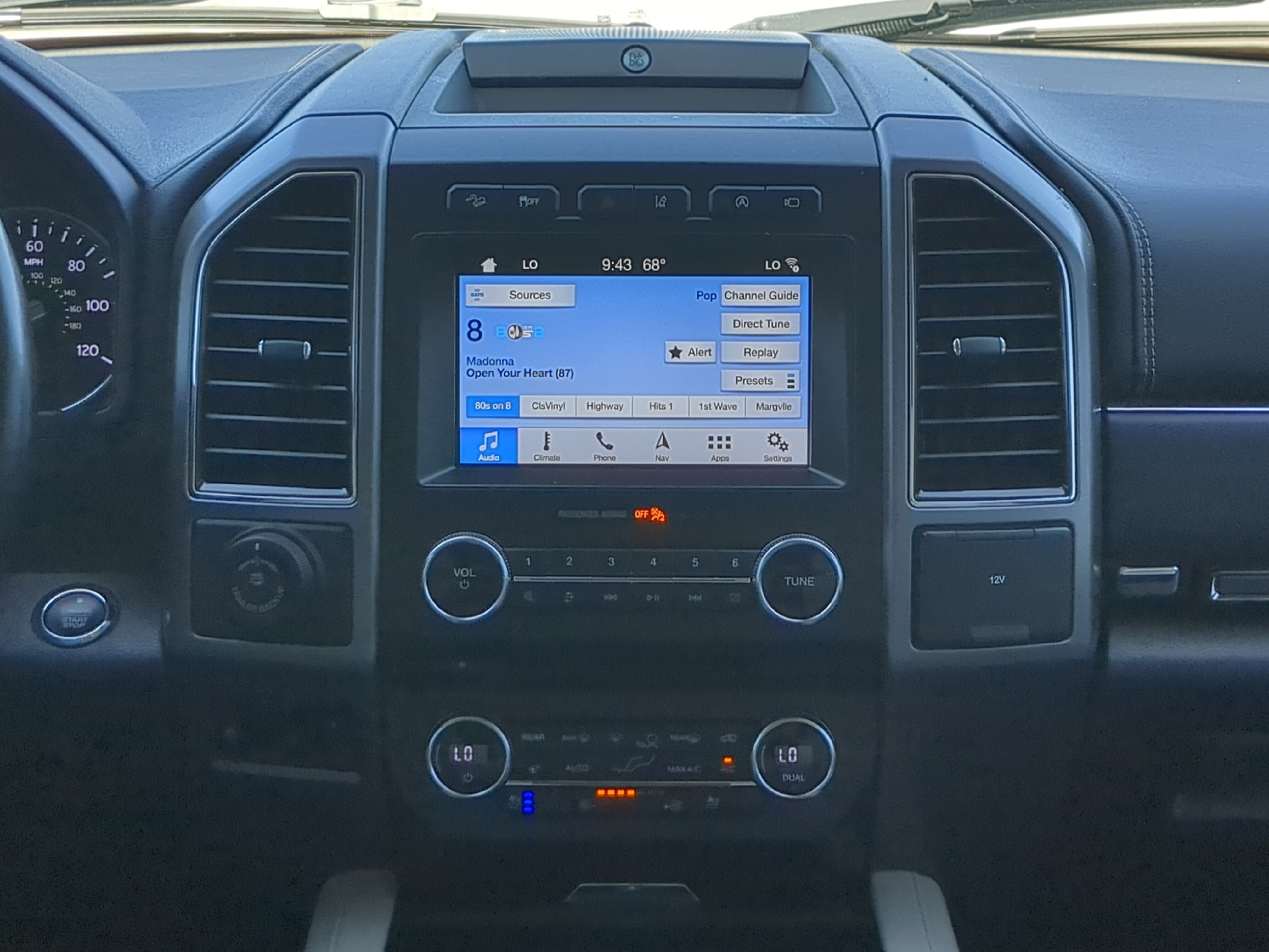 Certified 2018 Ford Expedition Max Platinum AWD/4WD image 16