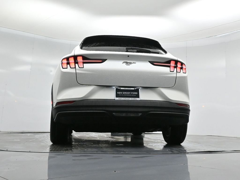 Certified 2023 Ford Mustang Mach-E Select image 17