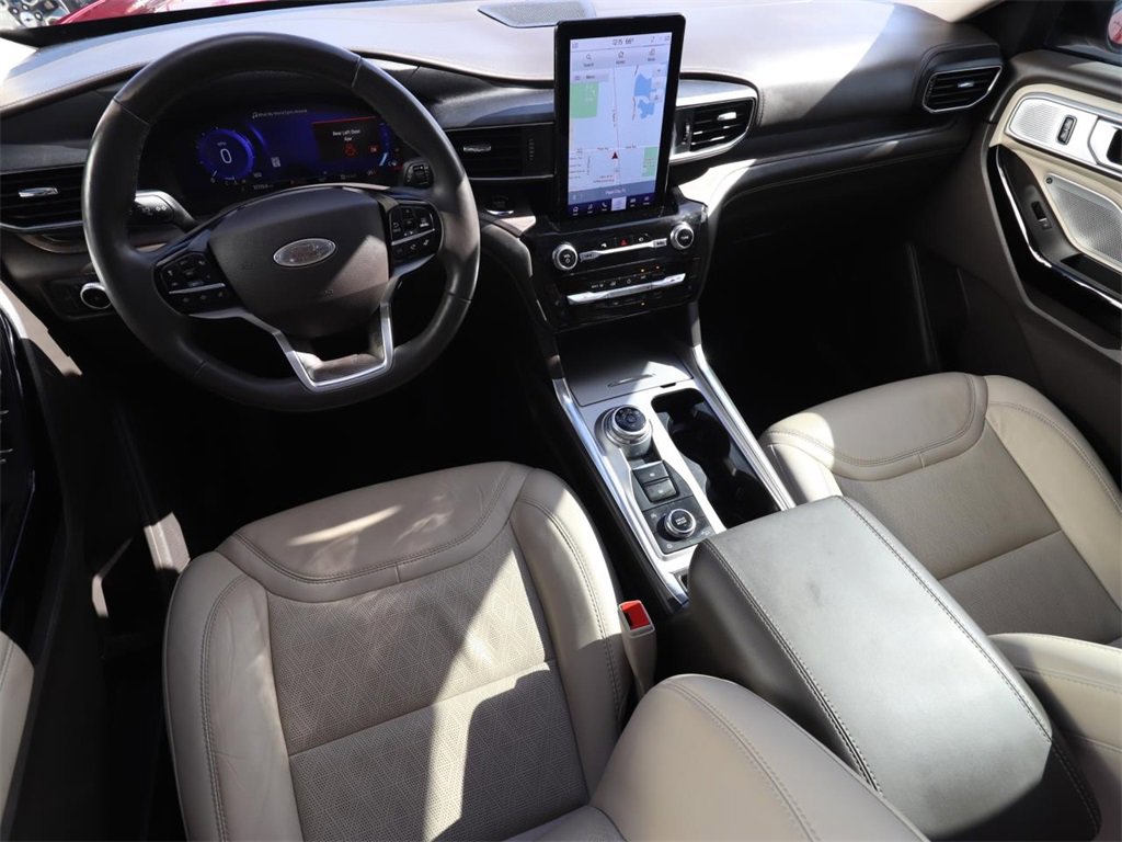 Certified 2022 Ford Explorer Platinum w/ Equipment Group 601A image 10