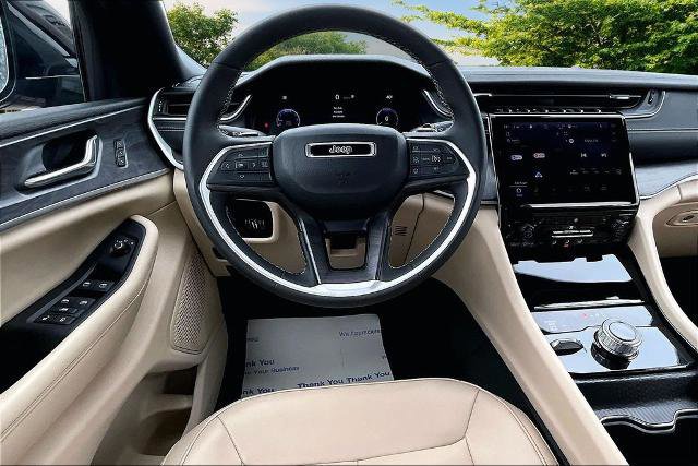 Used 2024 Jeep Grand Cherokee Limited image 7