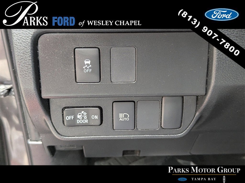 Used 2020 Toyota Tacoma 2WD Double Cab image 23