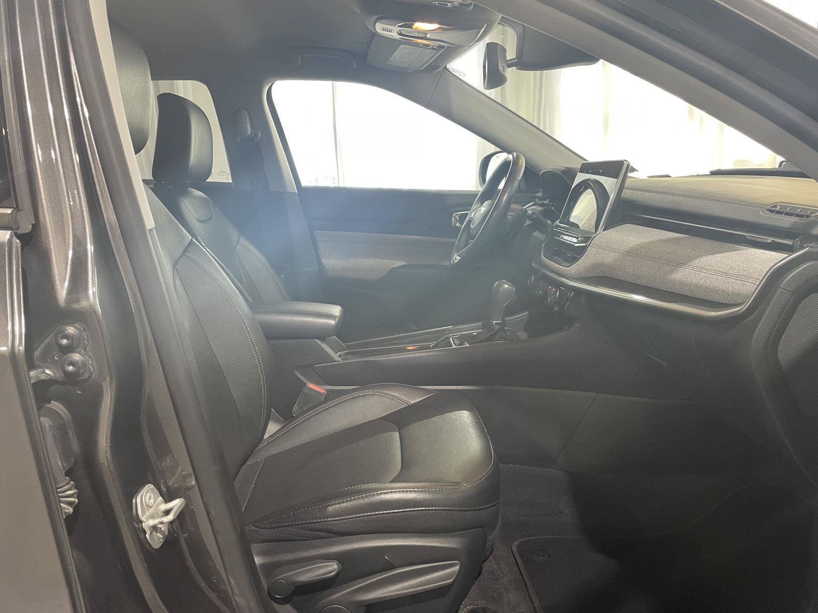 Used 2022 Jeep Compass Latitude AWD/4WD image 28