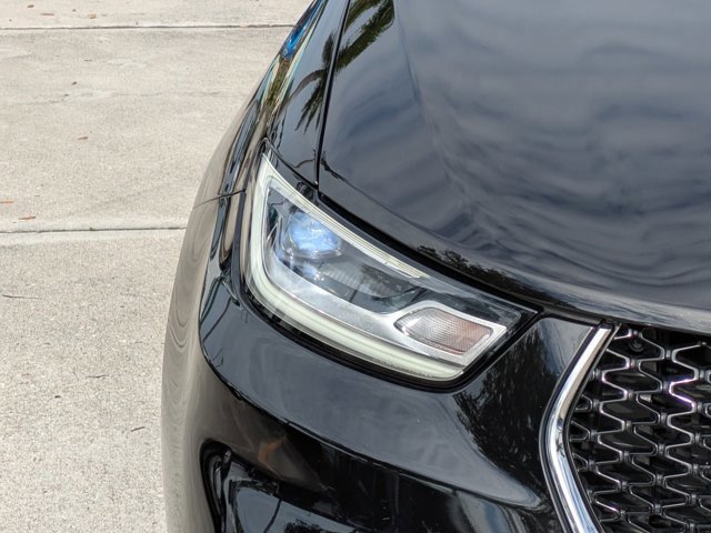 Used 2025 Chrysler Pacifica Select image 9