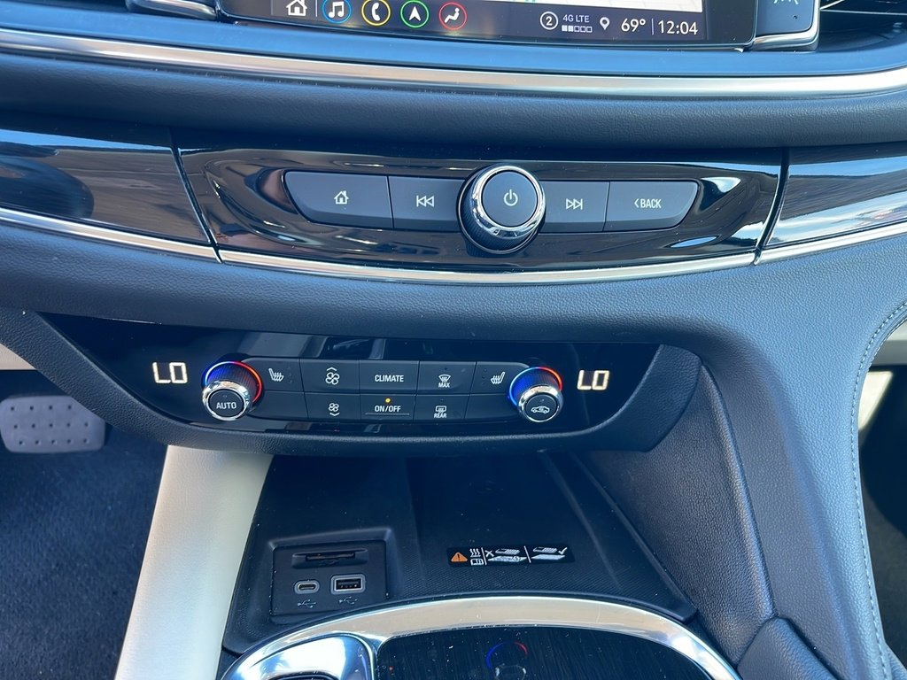 Used 2023 Buick Enclave Essence w/ Experience Buick Package image 24