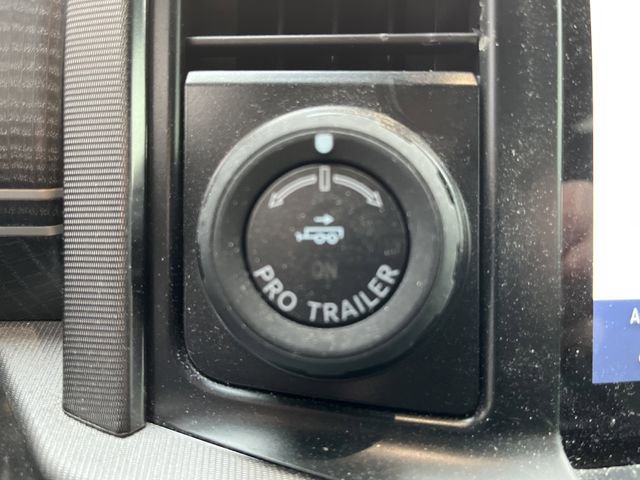 Certified 2023 Ford F150 Platinum w/ Equipment Group 701A High image 18