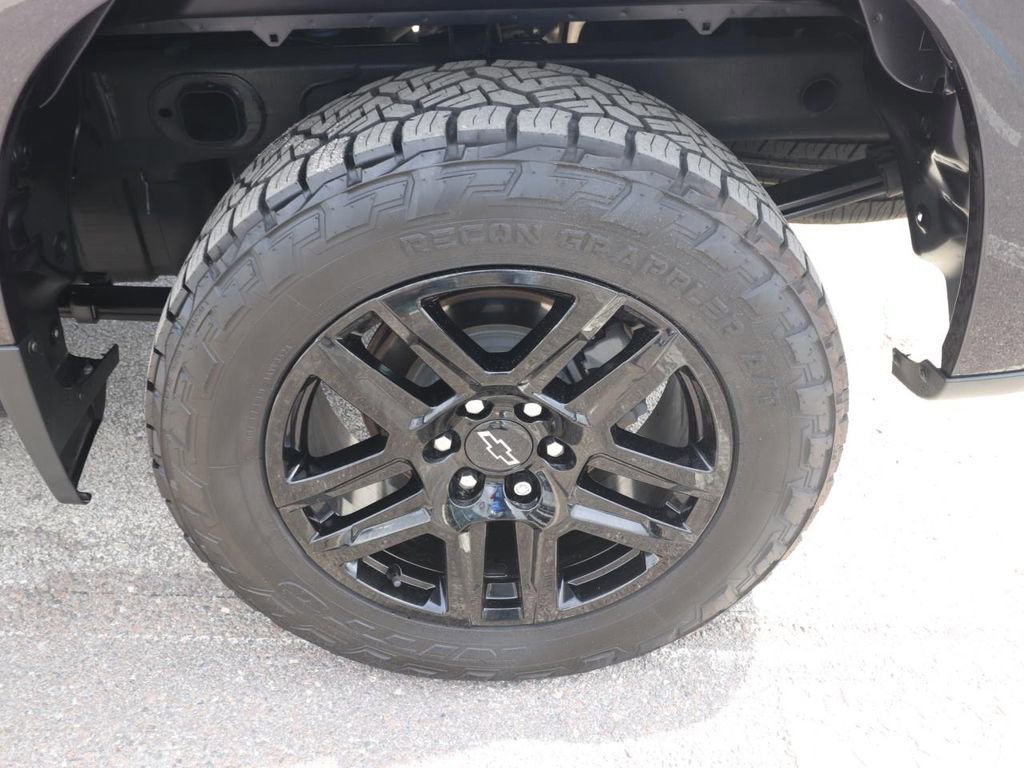 Used 2022 Chevrolet Silverado 1500 RST image 17