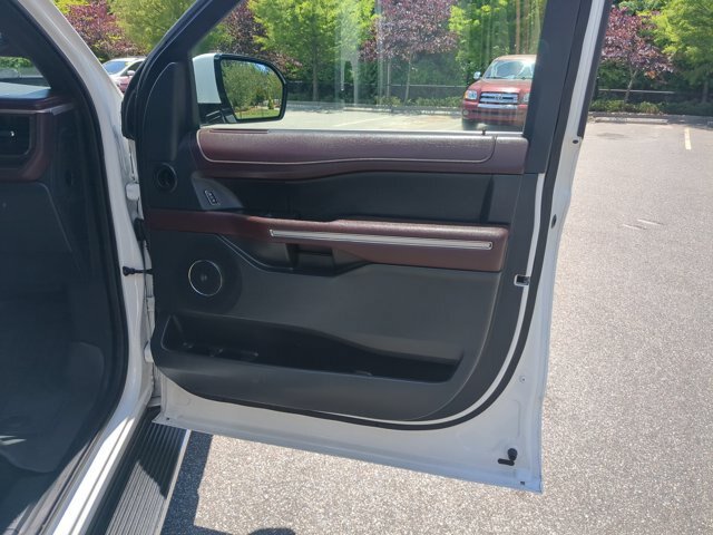 Certified 2022 Ford Expedition Limited RWD image 36