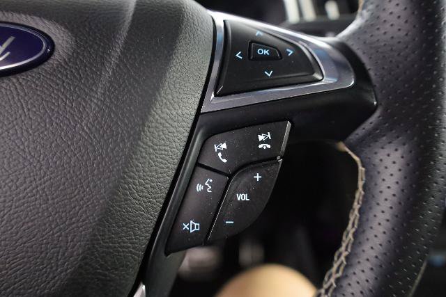 Certified 2019 Ford Edge ST w/ Cold Weather Package AWD/4WD image 17