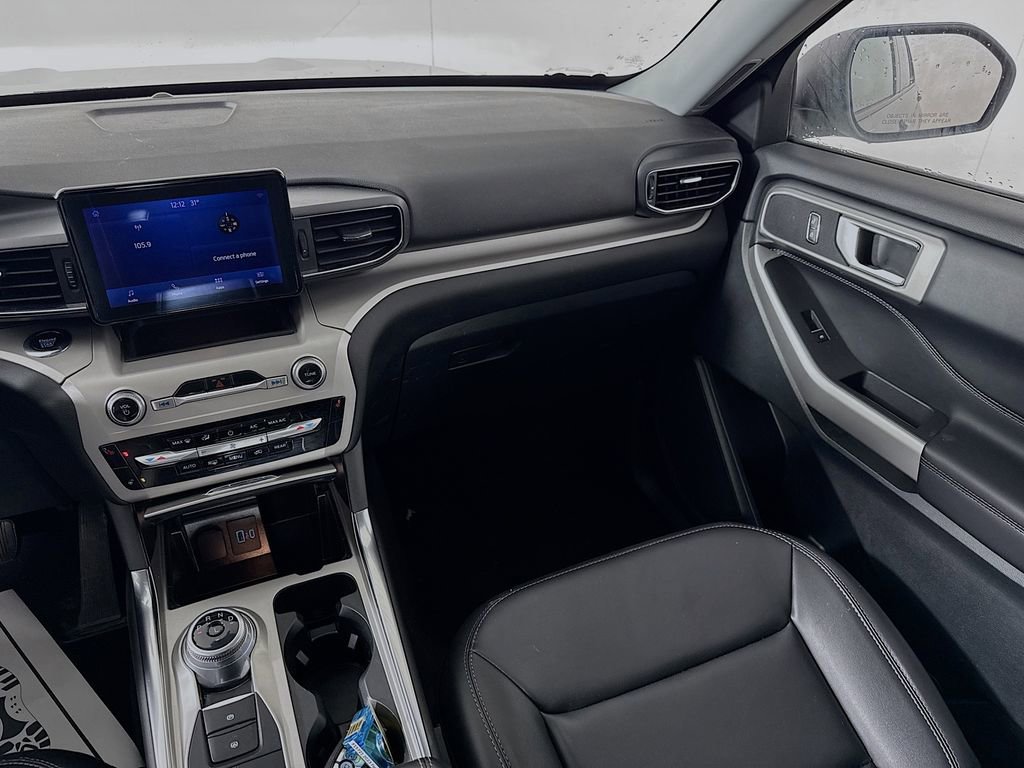 Certified 2023 Ford Explorer XLT w/ Equipment Group 202A image 23