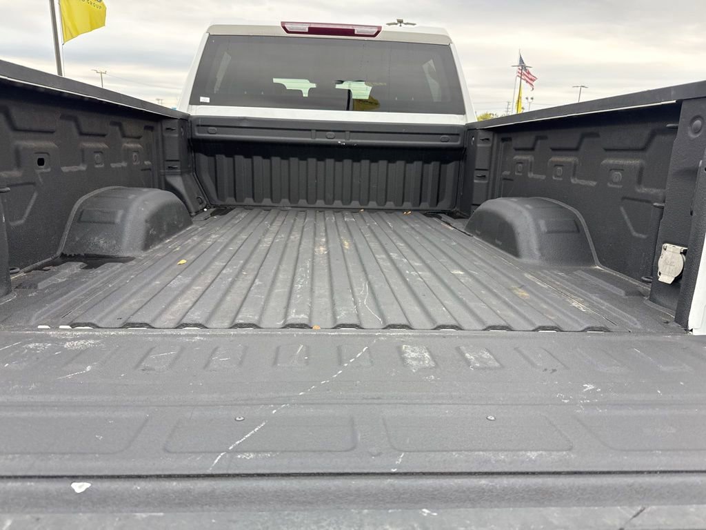 Used 2024 GMC Sierra 2500 Pro w/ Convenience Package image 14