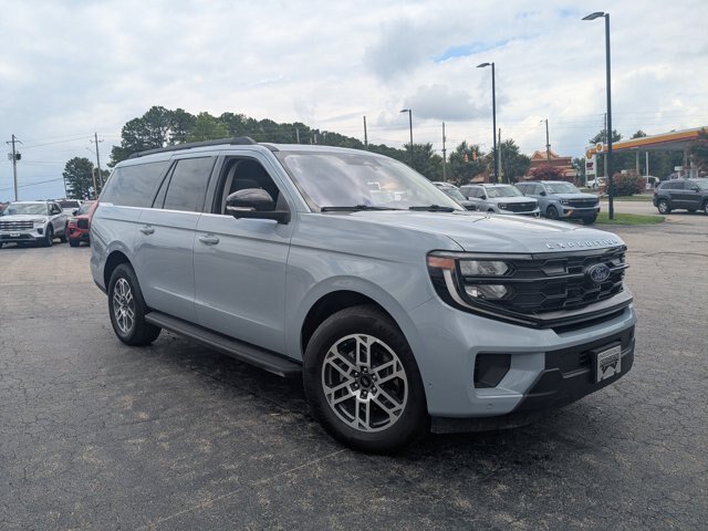 Certified 2025 Ford Expedition Max Active RWD image 2