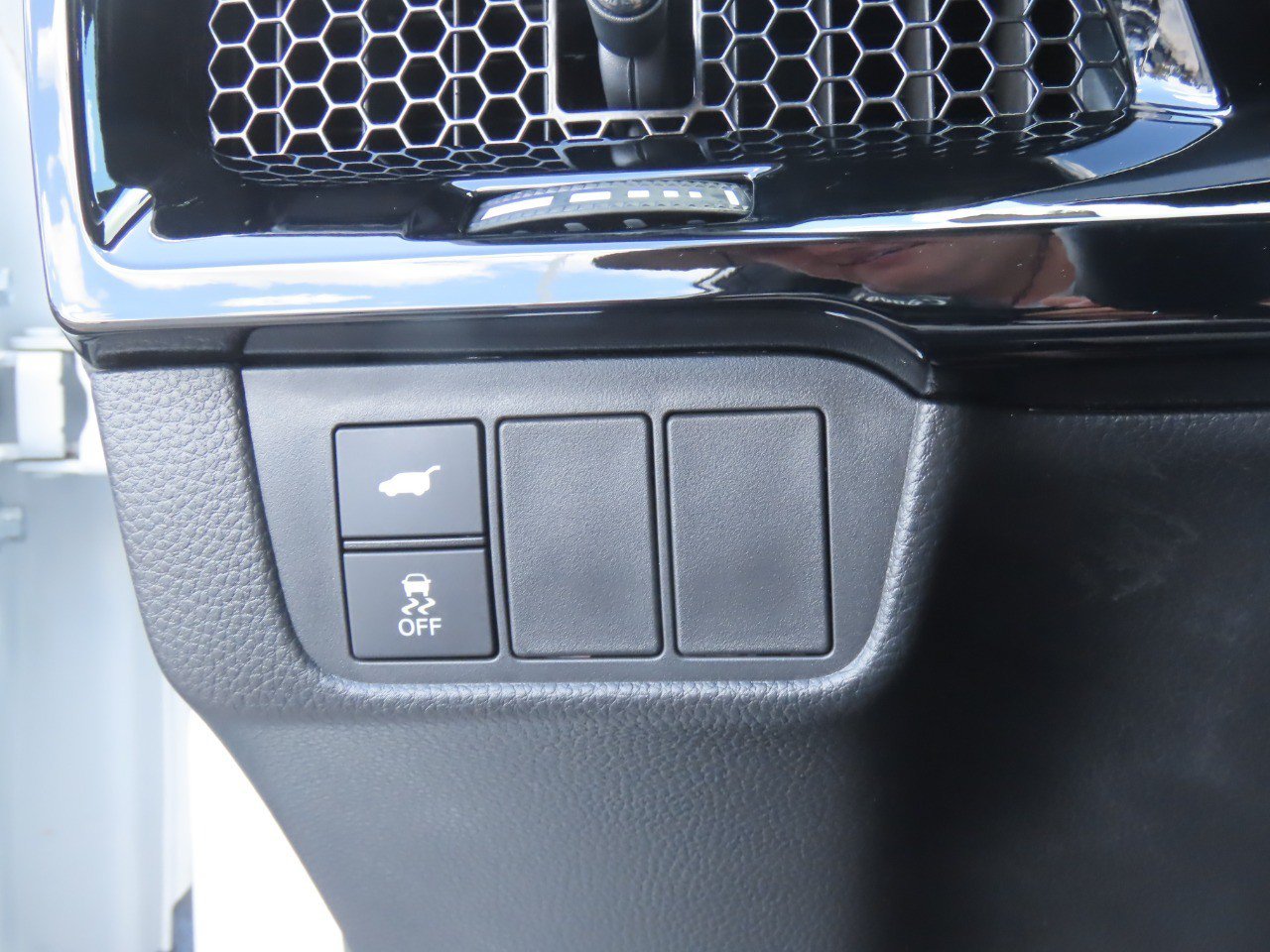 Used 2025 Honda CR-V Sport Touring image 27