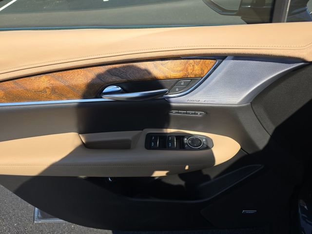 Used 2020 Cadillac XT5 Premium Luxury w/ Platinum Package AWD/4WD image 13