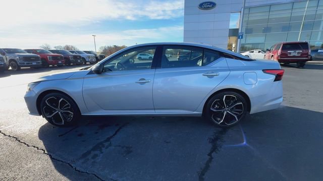 Used 2024 Nissan Altima 2.5 SR image 3