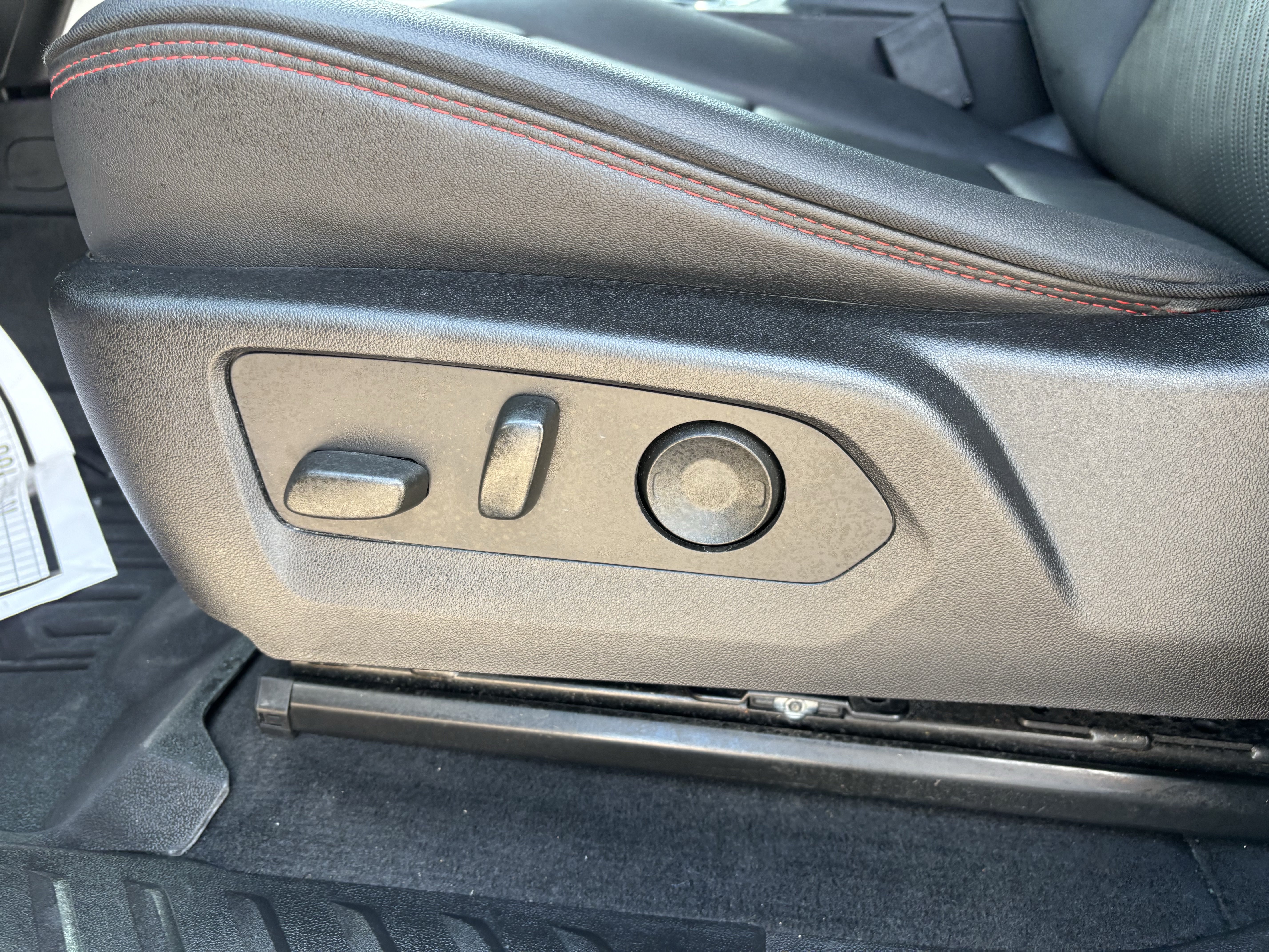 Used 2023 GMC Canyon AT4X AWD/4WD image 13