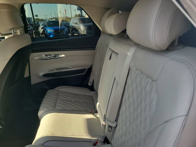 Used 2023 Genesis GV70 3.5T Sport w/ Sport Prestige Package AWD/4WD image 25