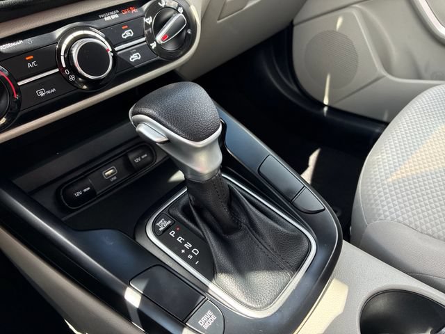 Used 2023 Kia Soul LX FWD image 12