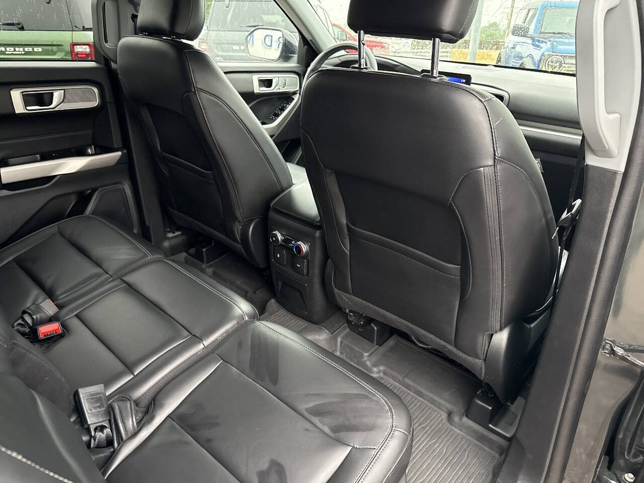 Certified 2023 Ford Explorer XLT w/ Equipment Group 202A AWD/4WD image 20