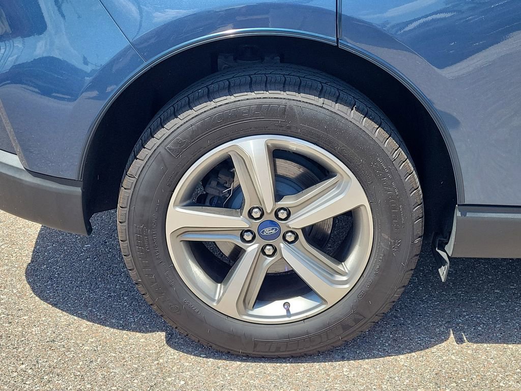 Certified 2019 Ford Edge SEL w/ Equipment Group 201A image 6