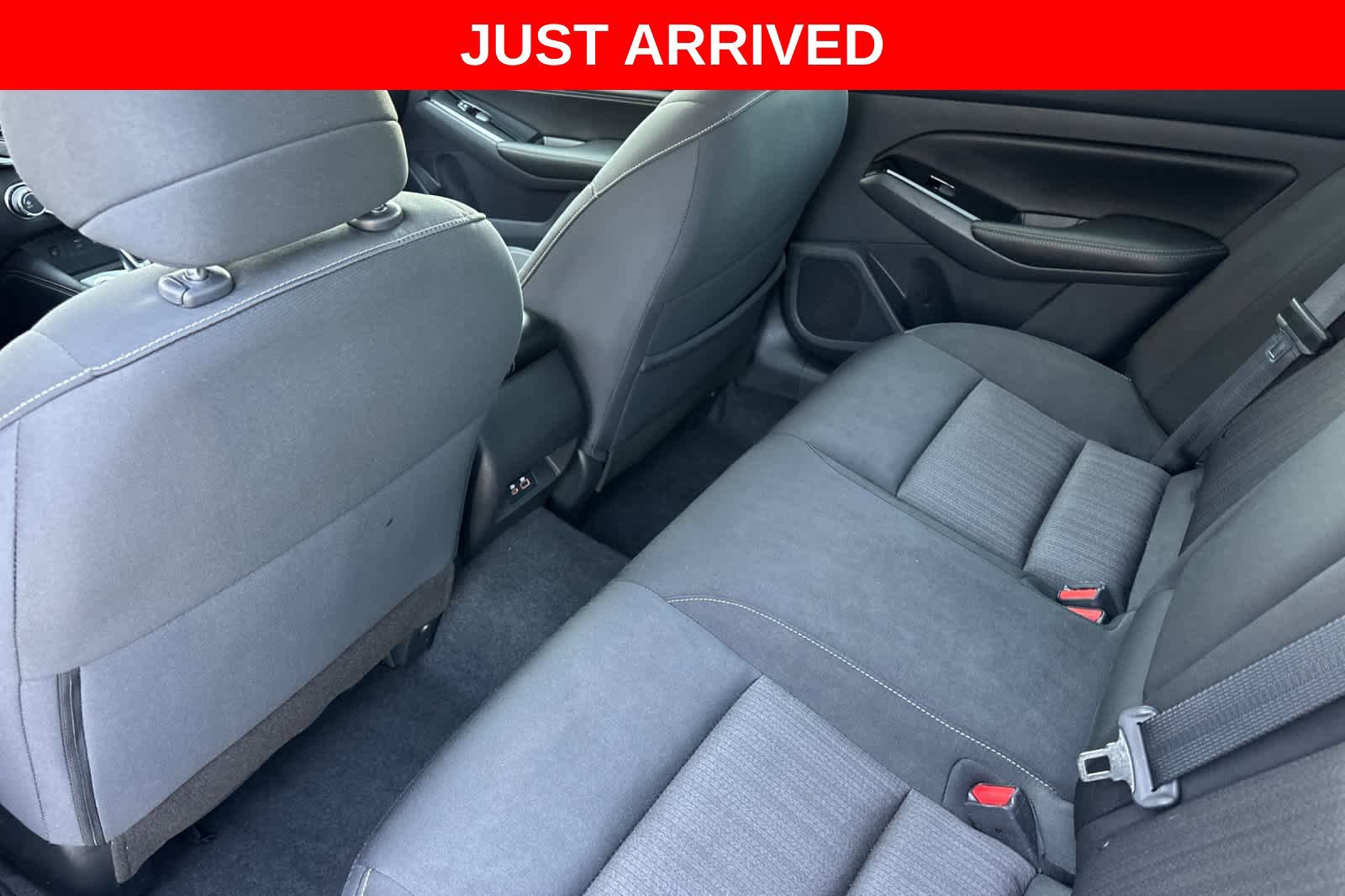 Used 2023 Nissan Altima 2.5 SV w/ SV Premium Package FWD image 4