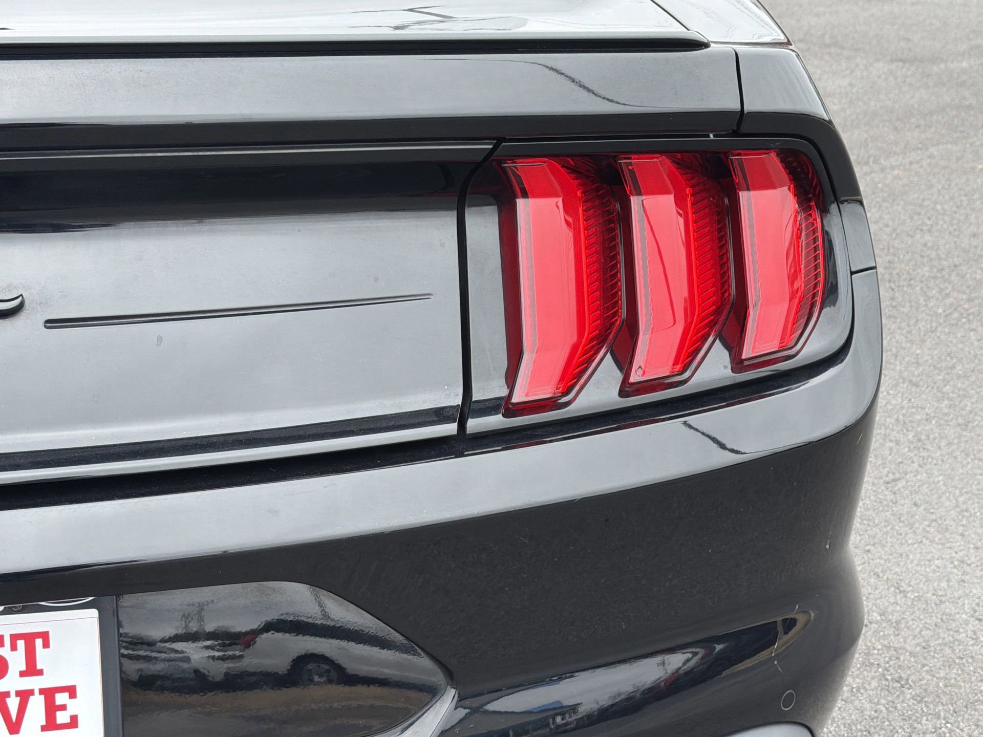 Certified 2022 Ford Mustang Premium w/ Black Accent Package image 27