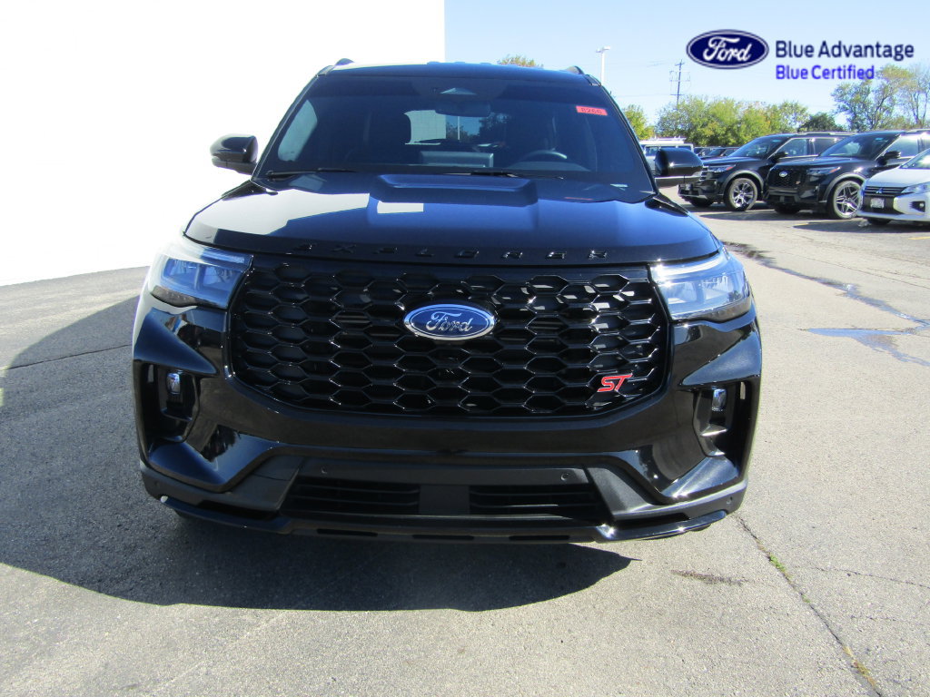 Certified 2026 Ford Explorer ST AWD/4WD image 11
