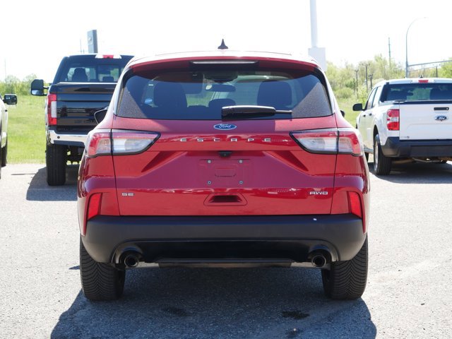 Certified 2022 Ford Escape SE w/ SE Sport Appearance Package AWD/4WD image 4