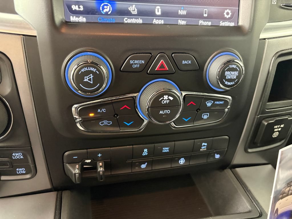 Used 2021 RAM 1500 Warlock AWD/4WD image 19