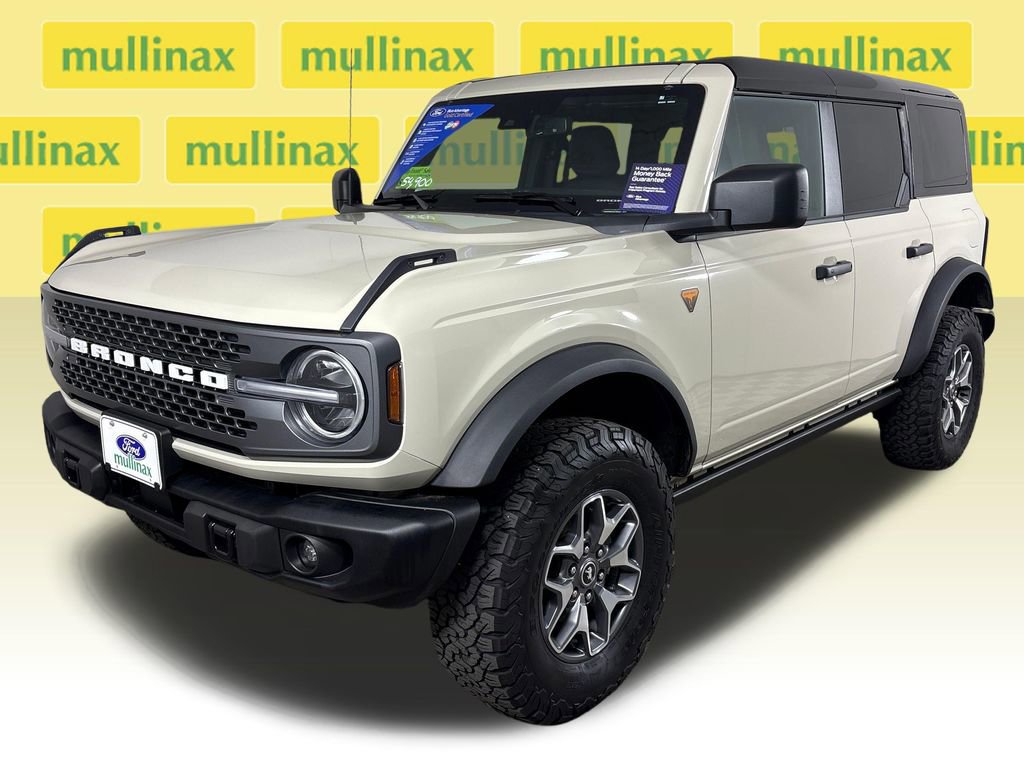 Certified 2025 Ford Bronco Badlands image 1