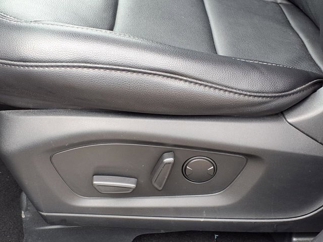 Certified 2023 Ford Explorer Limited w/ Limited Technology Package AWD/4WD image 6