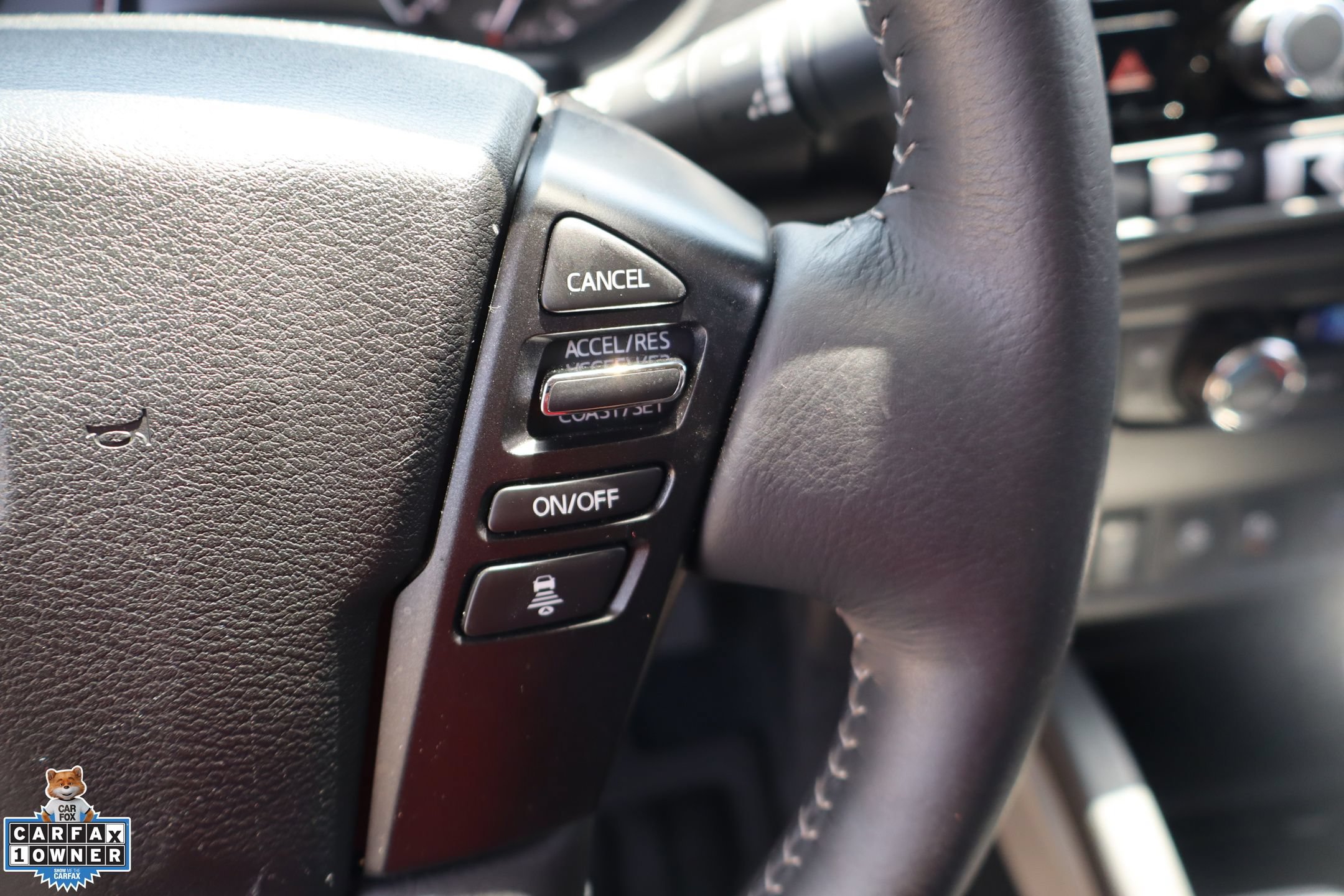 Used 2025 Nissan Frontier SV w/ SV Convenience Package RWD image 16