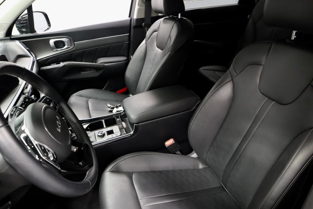 Used 2025 Kia Sorento SX FWD image 26