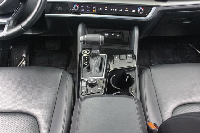 Used 2025 Kia Sportage EX FWD image 25