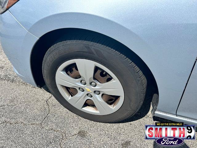 Used 2017 Chevrolet Cruze LS FWD image 8