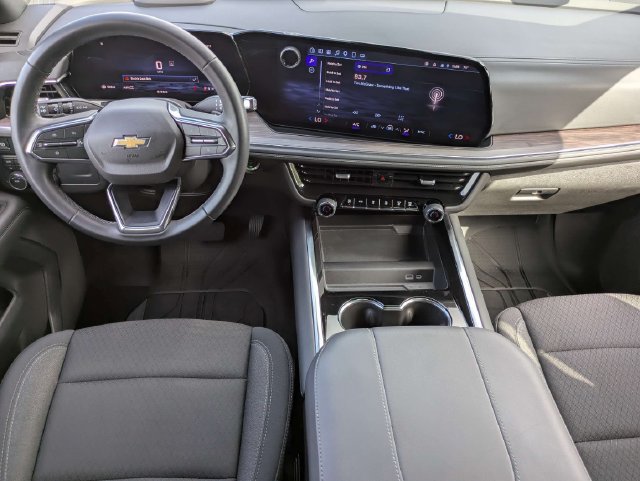 Used 2025 Chevrolet Tahoe LS AWD/4WD image 15