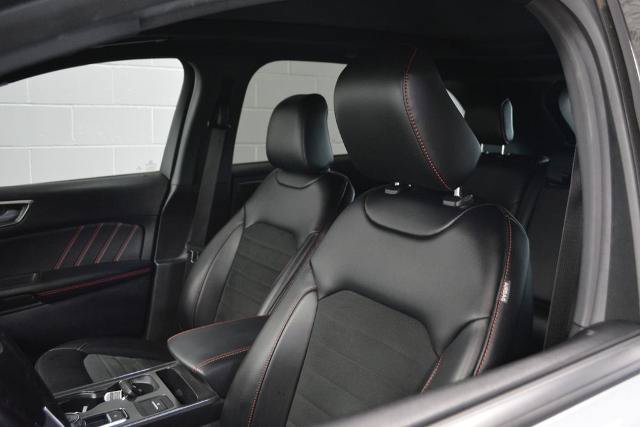 Certified 2022 Ford Edge ST-Line w/ Class II Trailer Tow Package AWD/4WD image 9