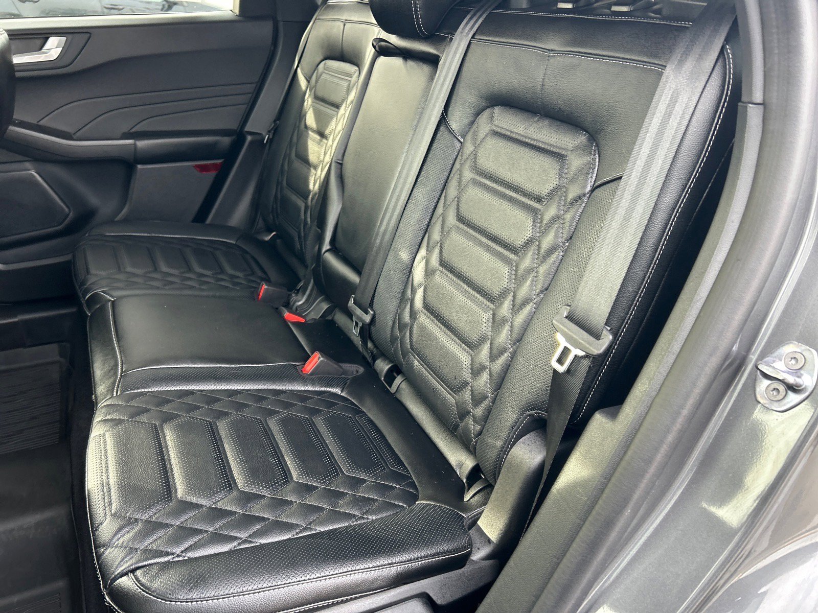 Certified 2023 Ford Escape Platinum w/ Premium Technology Package image 9