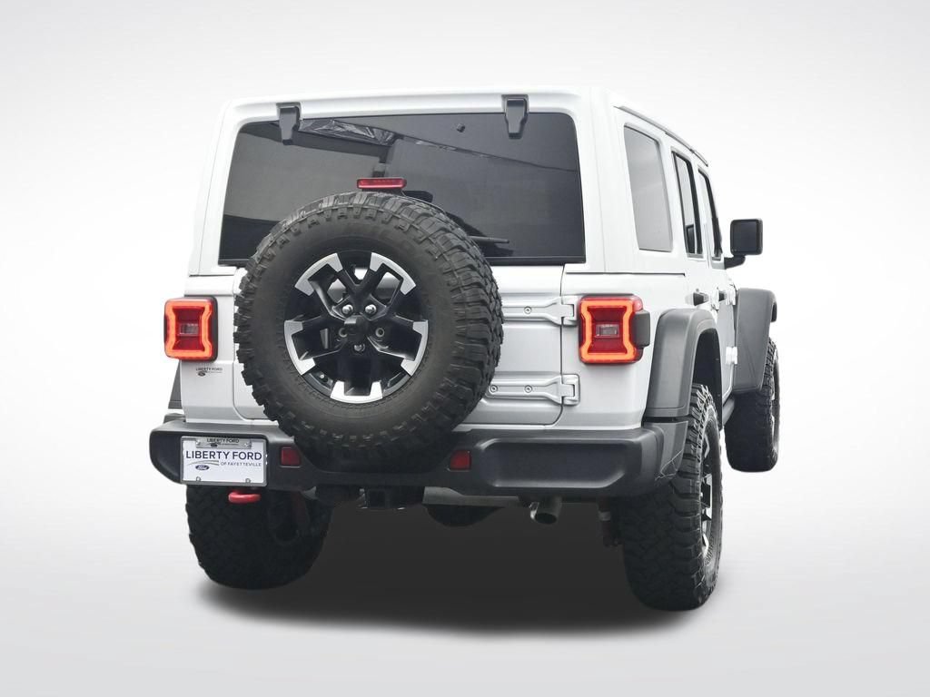 Used 2025 Jeep Wrangler Unlimited Rubicon w/ Convenience Group AWD/4WD image 7
