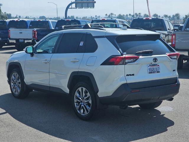 Used 2022 Toyota RAV4 XLE Premium image 2