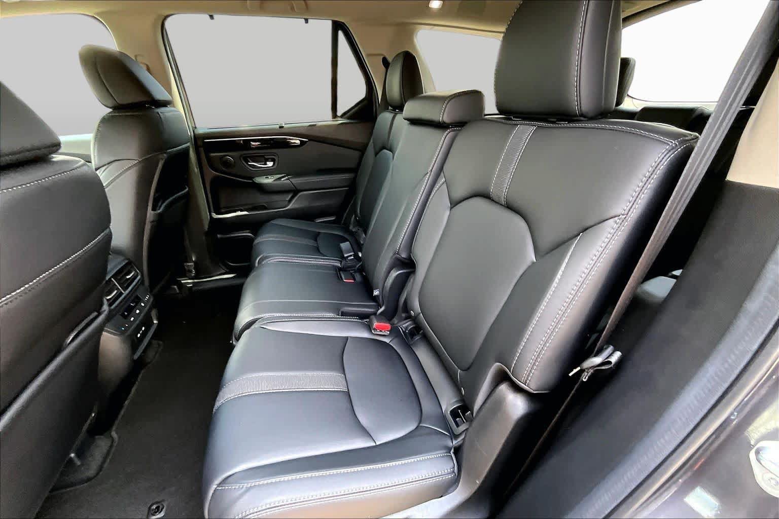 Used 2025 Honda Pilot EX-L image 21