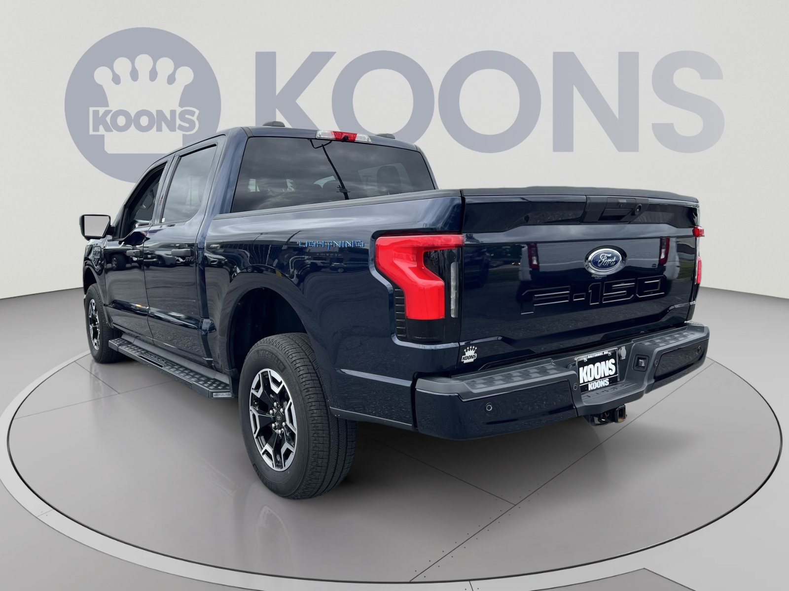 Certified 2023 Ford F150 Lightning XLT AWD/4WD image 4