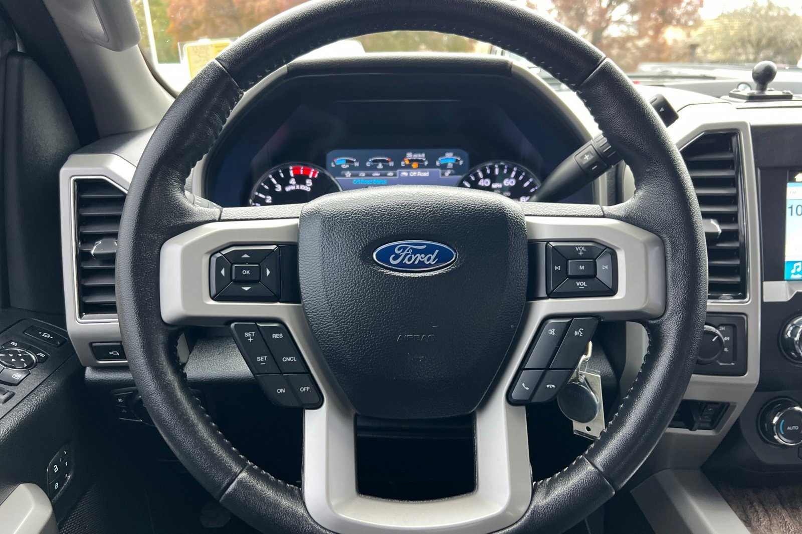 Certified 2019 Ford F250 Lariat image 23