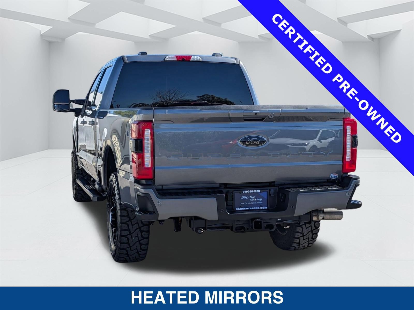 Certified 2025 Ford F250 Lariat w/ Black Appearance Package image 2