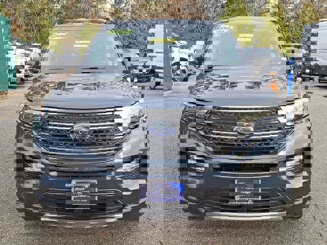 Certified 2022 Ford Explorer XLT w/ Equipment Group 202A image 25
