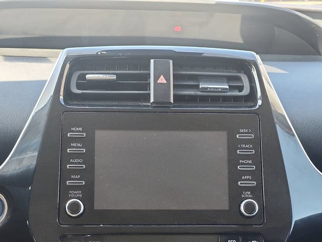 Used 2020 Toyota Prius LE FWD image 16